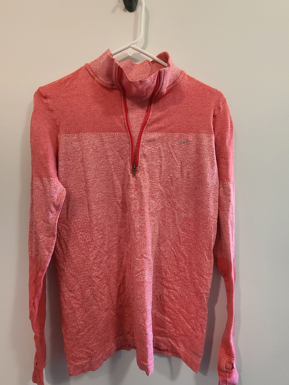 Nike Women's Coral/Pink Long Sleeve Half-Zip Top Sz Large
